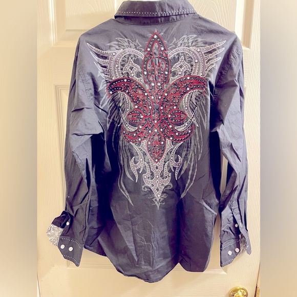 Victorious button down - Picture 2 of 3